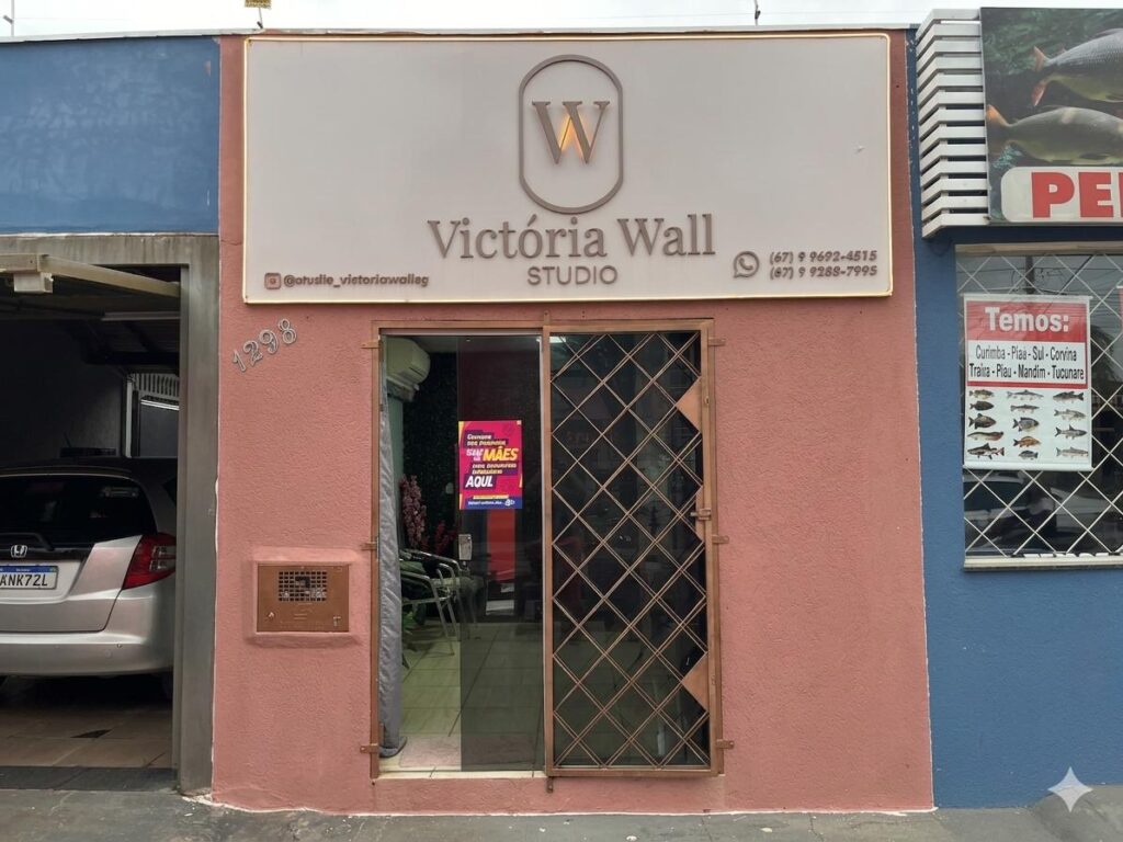 Studio Victoria Wall